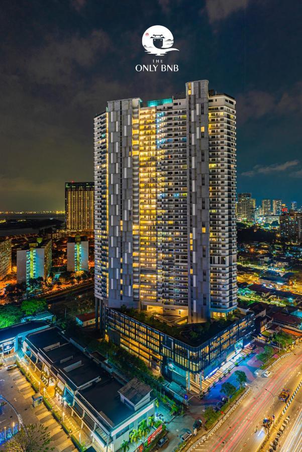 Fantasy Funland Retreat By The Only Bnb Tanjung Tokong エクステリア 写真