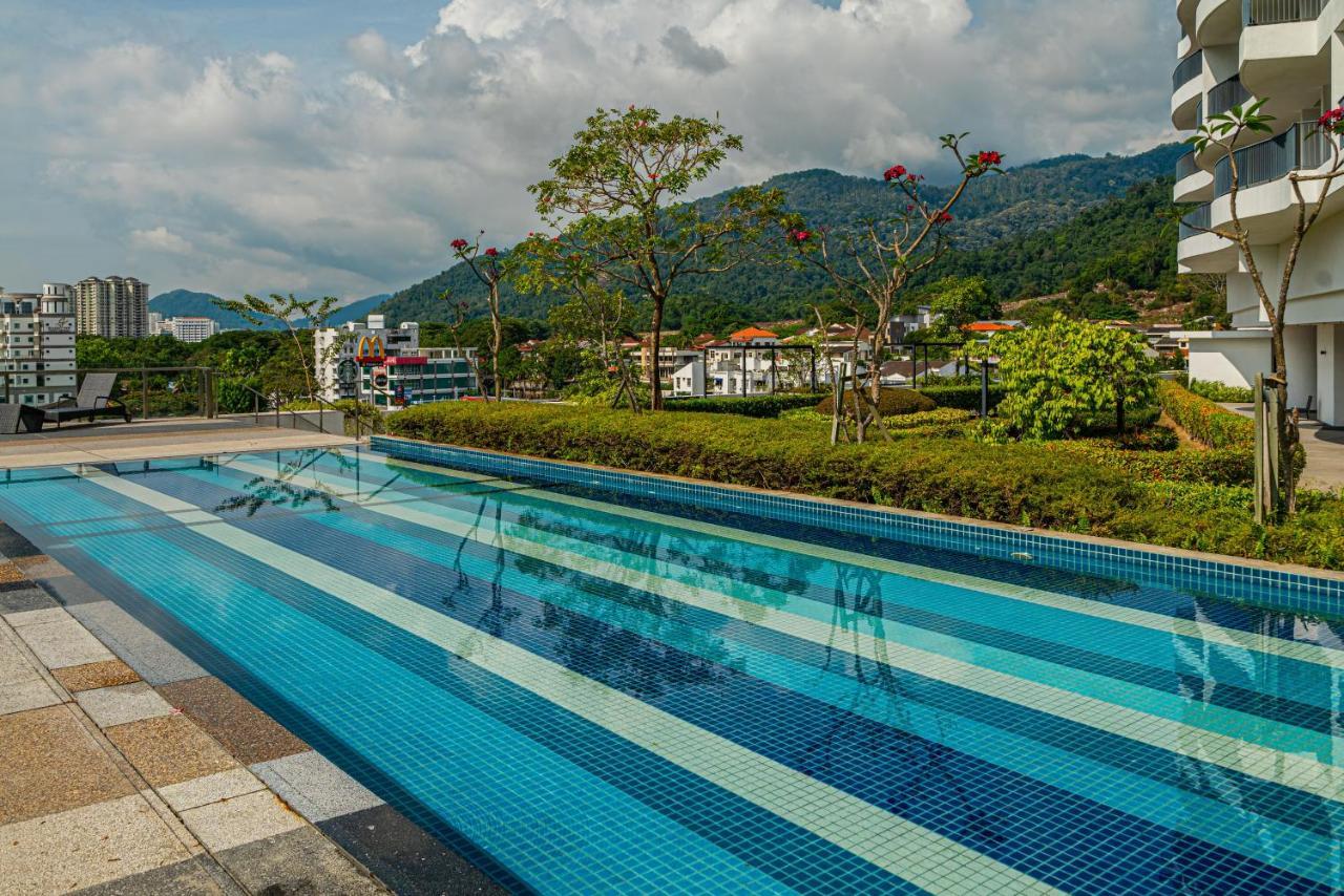 Fantasy Funland Retreat By The Only Bnb Tanjung Tokong エクステリア 写真