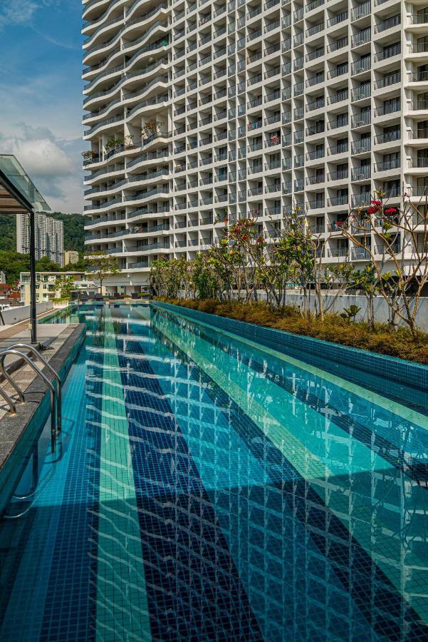 Fantasy Funland Retreat By The Only Bnb Tanjung Tokong エクステリア 写真