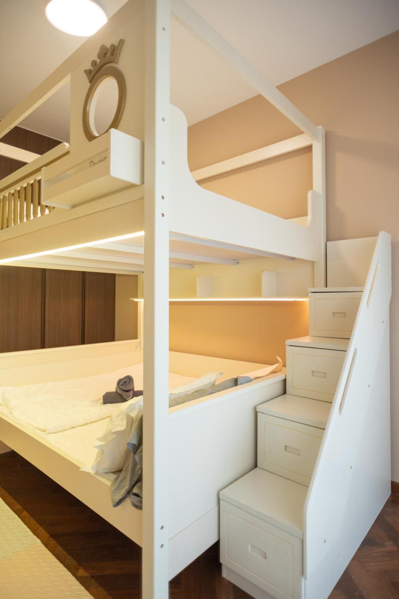Fantasy Funland Retreat By The Only Bnb Tanjung Tokong エクステリア 写真