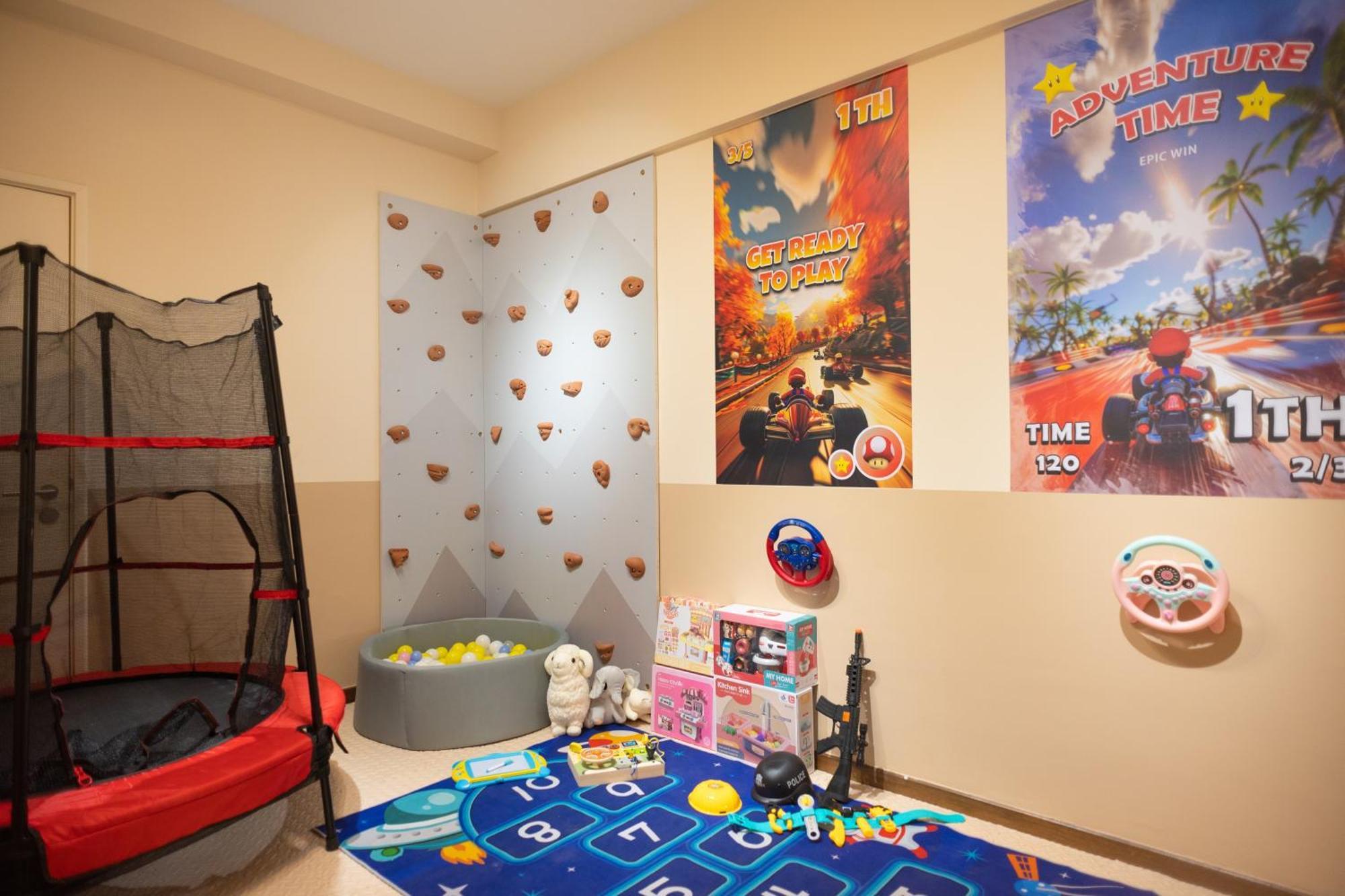 Fantasy Funland Retreat By The Only Bnb Tanjung Tokong エクステリア 写真
